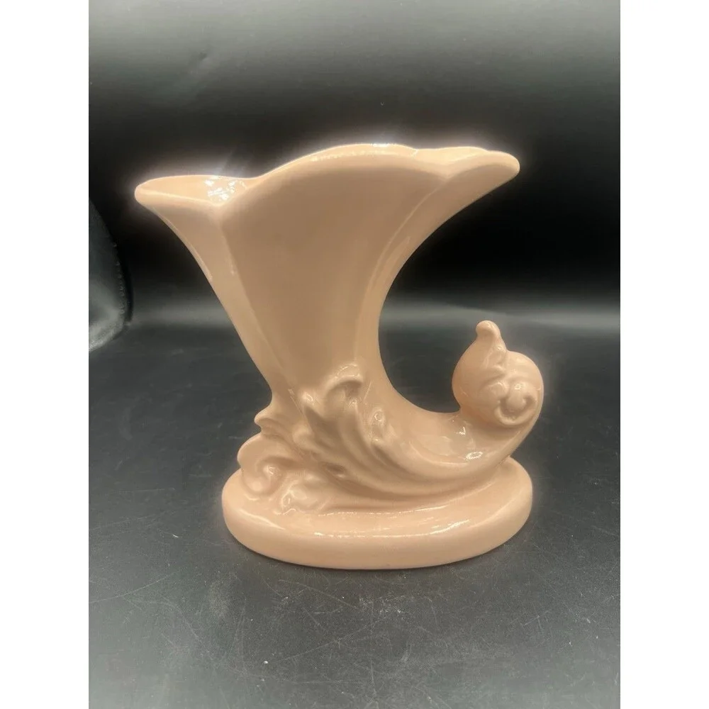 Vintage Art Deco 1940s Cornucopia Vase #1133 - Mauve Pink Glaze MCM Pottery